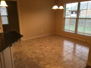 3497 W Earnhardt Dr in Fayetteville, AR - Building Photo - Building Photo