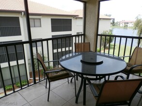 11500 Caravel Cir in Ft. Myers, FL - Building Photo - Building Photo