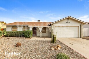 5314 W Altadena Ave, Unit 1608 in Glendale, AZ - Building Photo