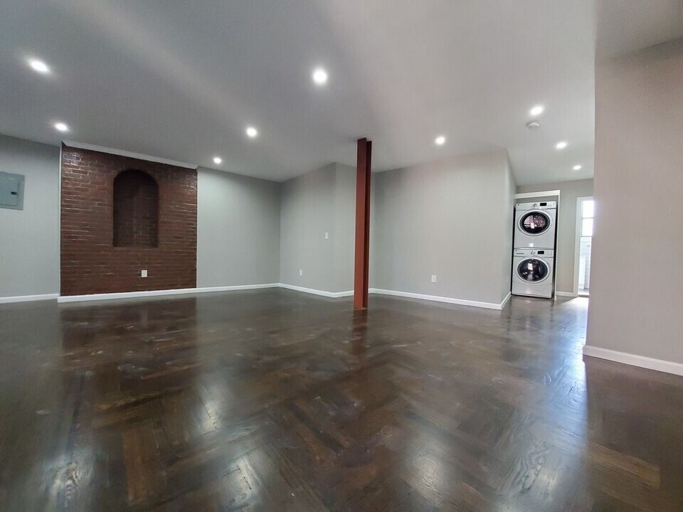 3520 Dekalb Ave in Bronx, NY - Building Photo