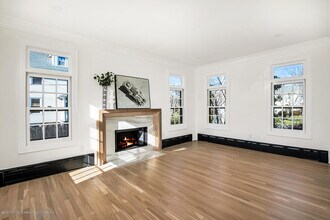 23 Lincoln Ave in Rumson, NJ - Building Photo - Building Photo