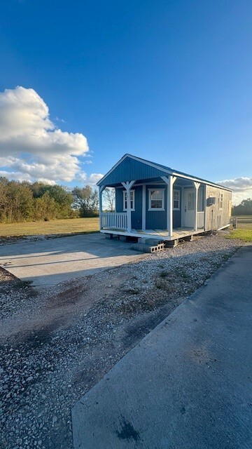 3300 County Rd 190 in Rosharon, TX - Building Photo - Building Photo