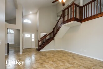 1503 Chepacket St in Brandon, FL - Building Photo - Building Photo