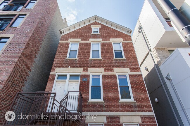 property at 1817 W Armitage Ave