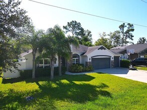 24 E Diamond Dr in Palm Coast, FL - Building Photo - Building Photo