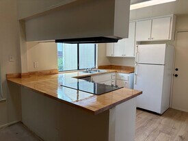 1682 Colusa Ave in Davis, CA - Building Photo