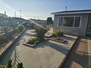 10271 Hazard Ave in Garden Grove, CA - Building Photo - Building Photo