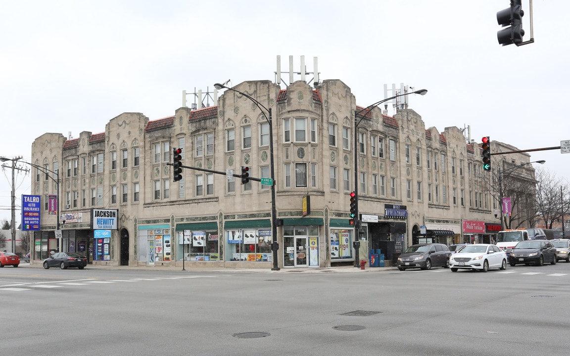 6237-6259 S Pulaski Rd in Chicago, IL - Foto de edificio