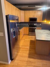 1924 N Hubbard St, Unit 413 in Milwaukee, WI - Building Photo - Building Photo