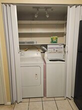 19 Meadowood Dr in Stoughton, MA - Building Photo - Building Photo