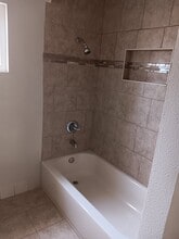 3919 Fernwood Ave in Lynwood, CA - Building Photo - Building Photo