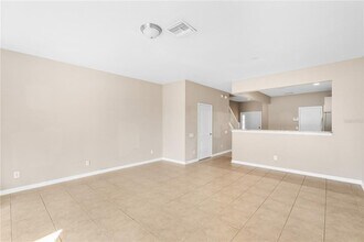 8558 Sandy Beach St in Tampa, FL - Building Photo - Building Photo