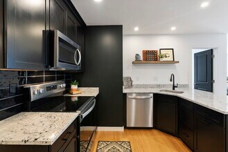 179 Butternut St, Unit 7 in Middletown, CT - Building Photo - Building Photo