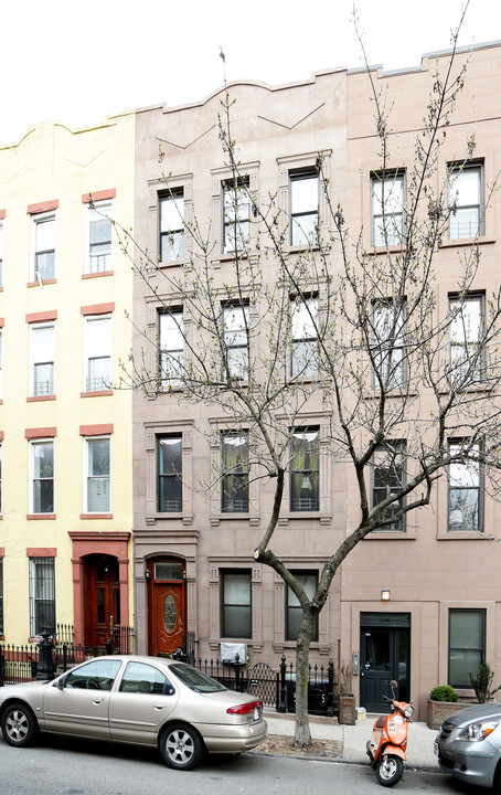 538 Henry St in Brooklyn, NY - Building Photo