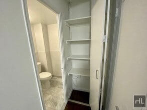 E 16 ST in New York, NY - Building Photo - Building Photo