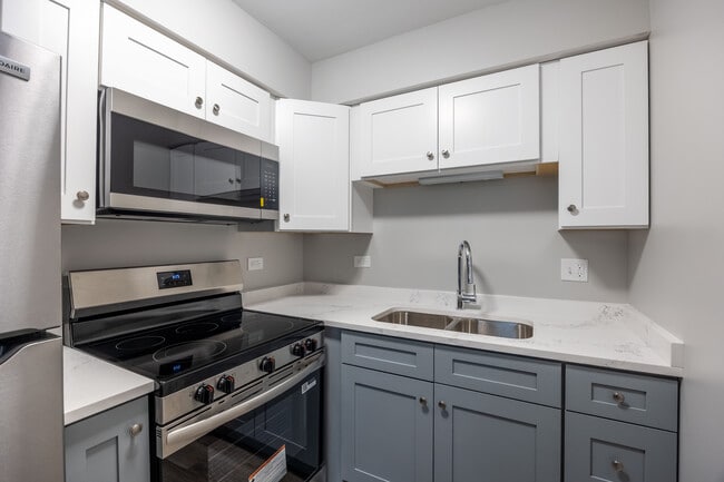 745 W Gordon Ter, Unit 206