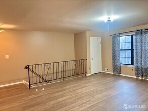 222 Orlando St in Edison, NJ - Building Photo - Building Photo