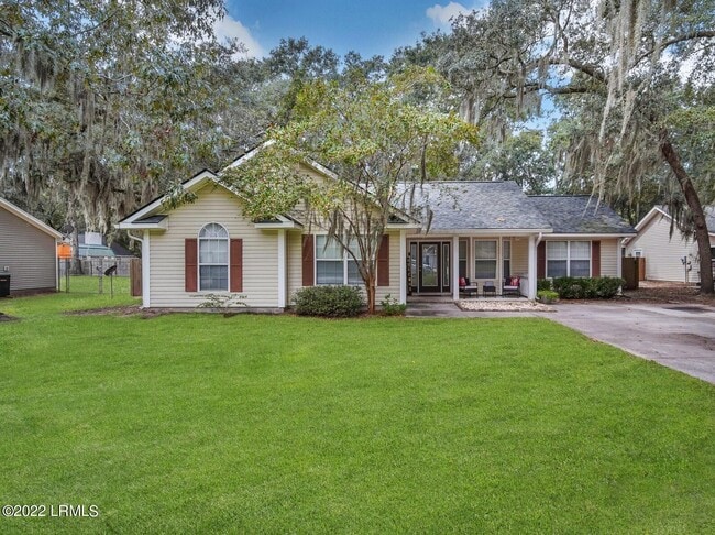 property at 5 Folson Ct