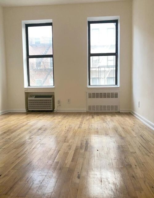 323 E 83rd St-Unit -23D in New York, NY - Building Photo
