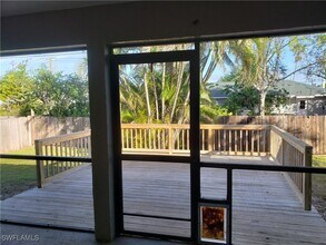 9041 Temple Rd W in Ft. Myers, FL - Building Photo - Building Photo