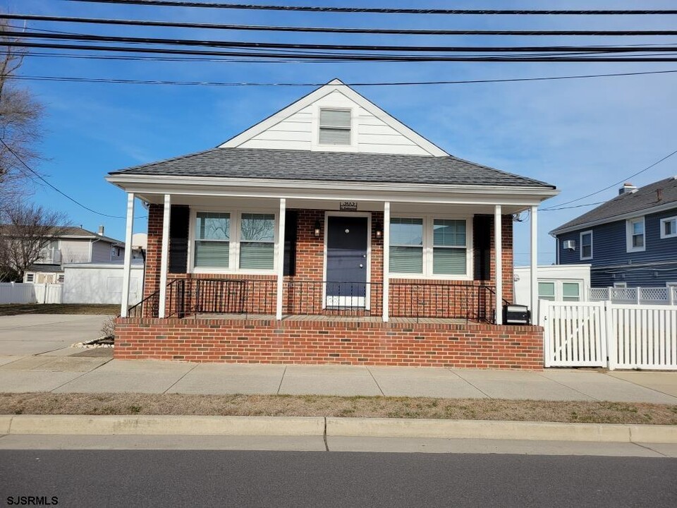 303 N Washington Ave in Ventnor City, NJ - Foto de edificio