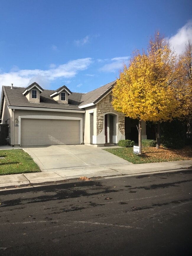 1760 Daggett Way in Sacramento, CA - Building Photo - Building Photo