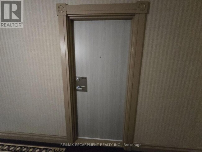 3605 Kariya Dr in Mississauga, ON - Building Photo - Building Photo