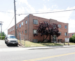 258 West Powers Avenue Apartments