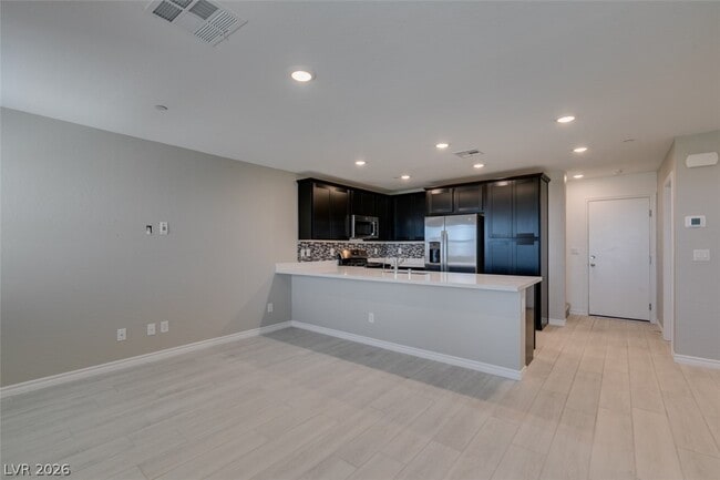 property at 6184 Rathbone St