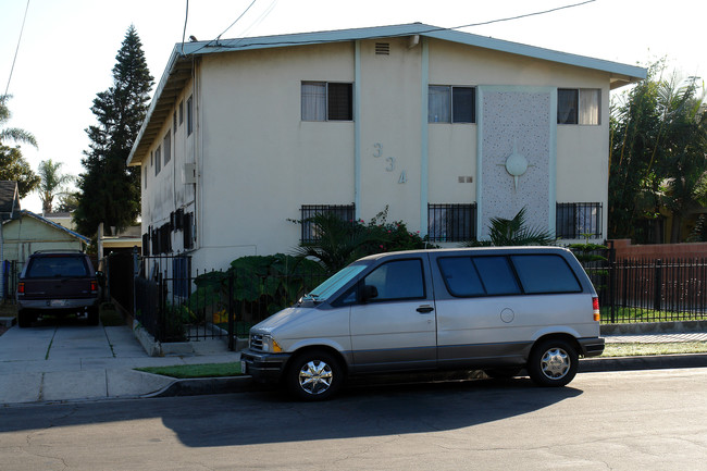 334 S Cedar Ave in Inglewood, CA - Foto de edificio - Building Photo