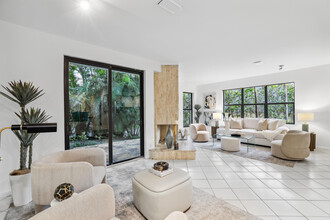 5109 N Ocean Blvd in Ocean Ridge, FL - Building Photo - Building Photo