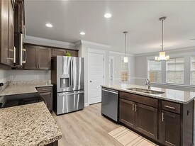 682 Begeman Rd in Mobile, AL - Building Photo