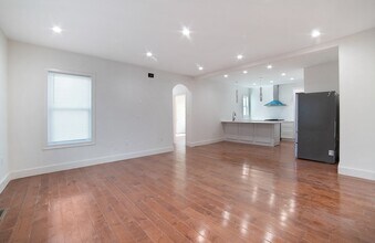 49 Walker St in Quincy, MA - Building Photo - Building Photo