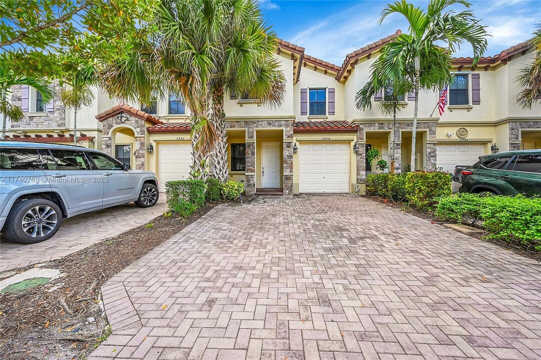 3994 Allerdale Pl in Coconut Creek, FL - Building Photo