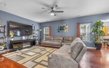 225 Mayberry Ct in Newport News, VA - Building Photo - Building Photo