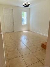 11415 NW 74th Terrace-Unit -11415 in Medley, FL - Building Photo - Building Photo