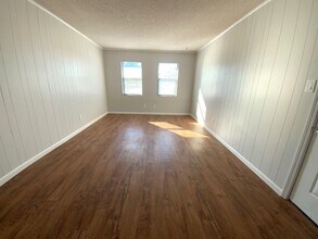 100 Ravenwood Dr in Jacksonville, NC - Building Photo - Building Photo