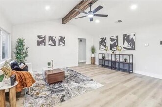 3301 Winderemere Dr in Arlington, TX - Building Photo - Building Photo