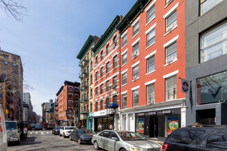 43 Spring St in New York, NY - Building Photo - Building Photo