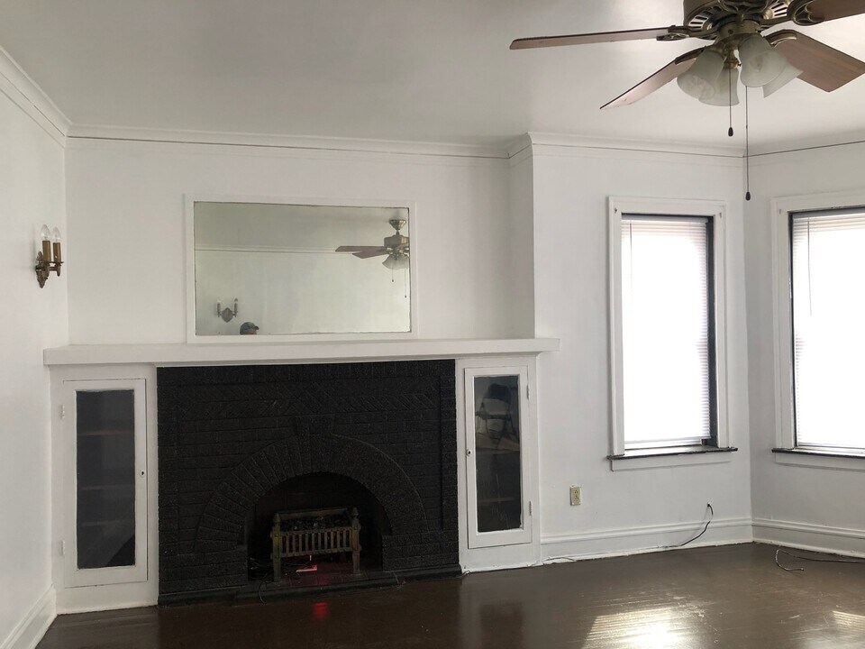 6841 S Prairie Ave in Chicago, IL - Building Photo