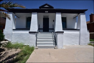2111 Portland Ave in El Paso, TX - Building Photo