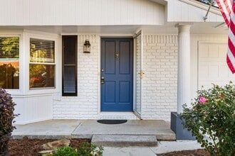 2604 Sunny Ln SE in Marietta, GA - Foto de edificio - Building Photo