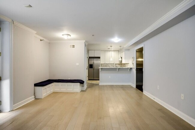 1323 Clifton St NW in Washington, DC - Building Photo - Building Photo