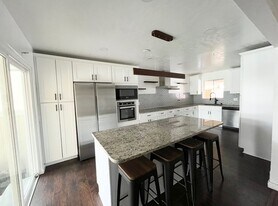 2091 N 220 E St in Provo, UT - Building Photo