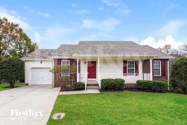 property at 112 SADDLESTONE Ct S