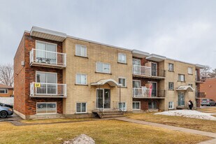 1850 Albert-Murphy Av in Laval, QC - Building Photo
