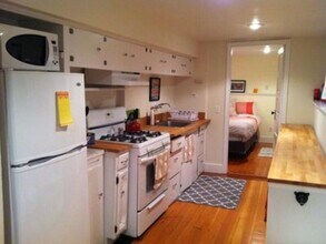 342 16th Ave E in Seattle, WA - Building Photo - Building Photo