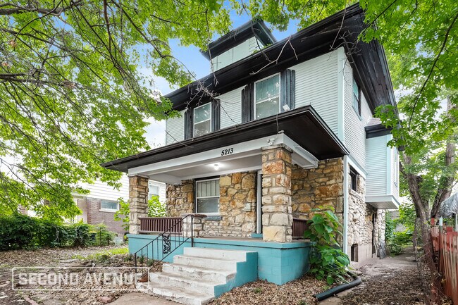5213 Wilburn Ct in Kansas City, MO - Building Photo - Building Photo