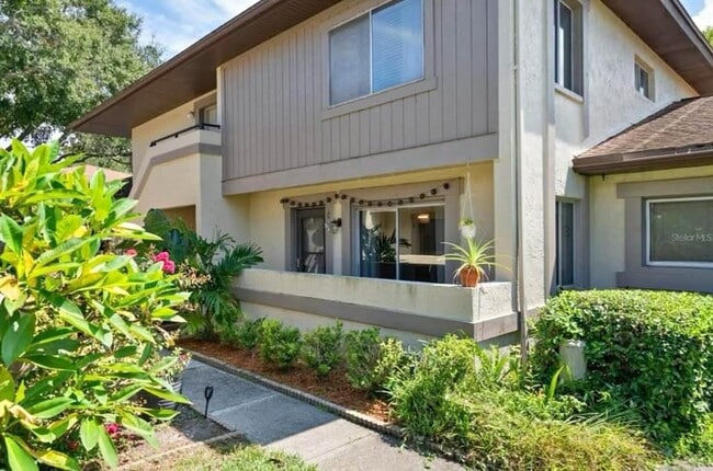 property at 2935 Lichen Ln