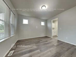 301 Hawk Ave SW in Orting, WA - Building Photo - Building Photo